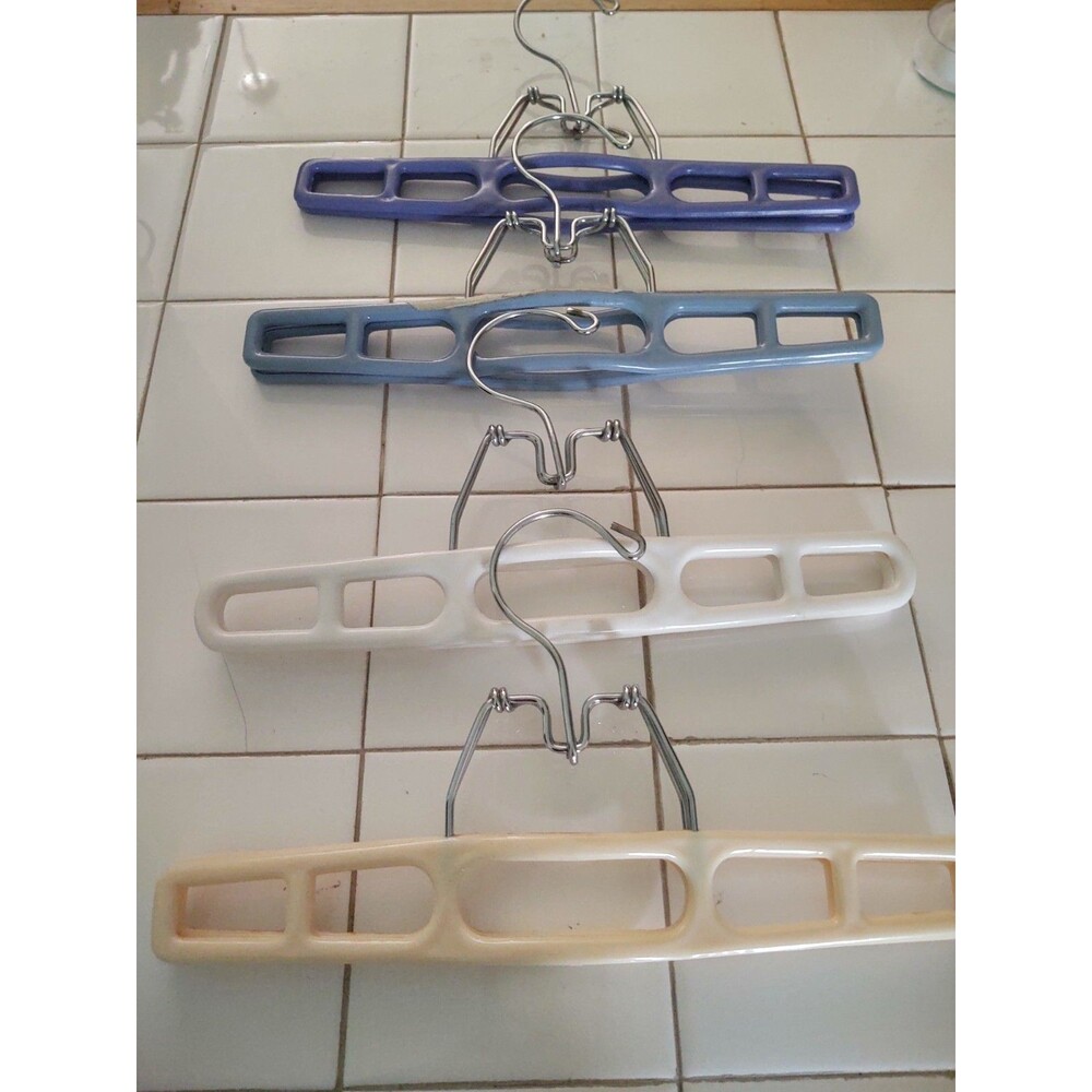 Vintage Tamor Pelican Pant/Skirt Plastic Hangers Set of 4 Asst. Colors